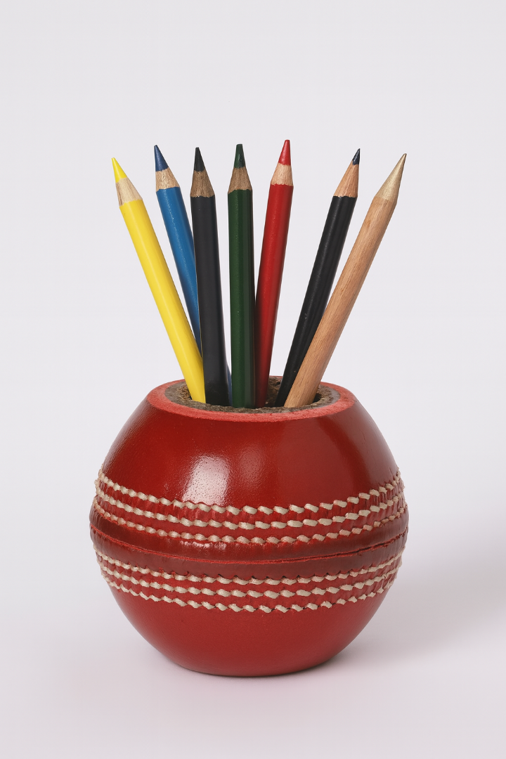 CRICKET-GIFTS - Cricket Ball Pen and Pencil Holder | Cork & Rubber Core | Ideal Desk Accessory for Cricket Enthusiasts