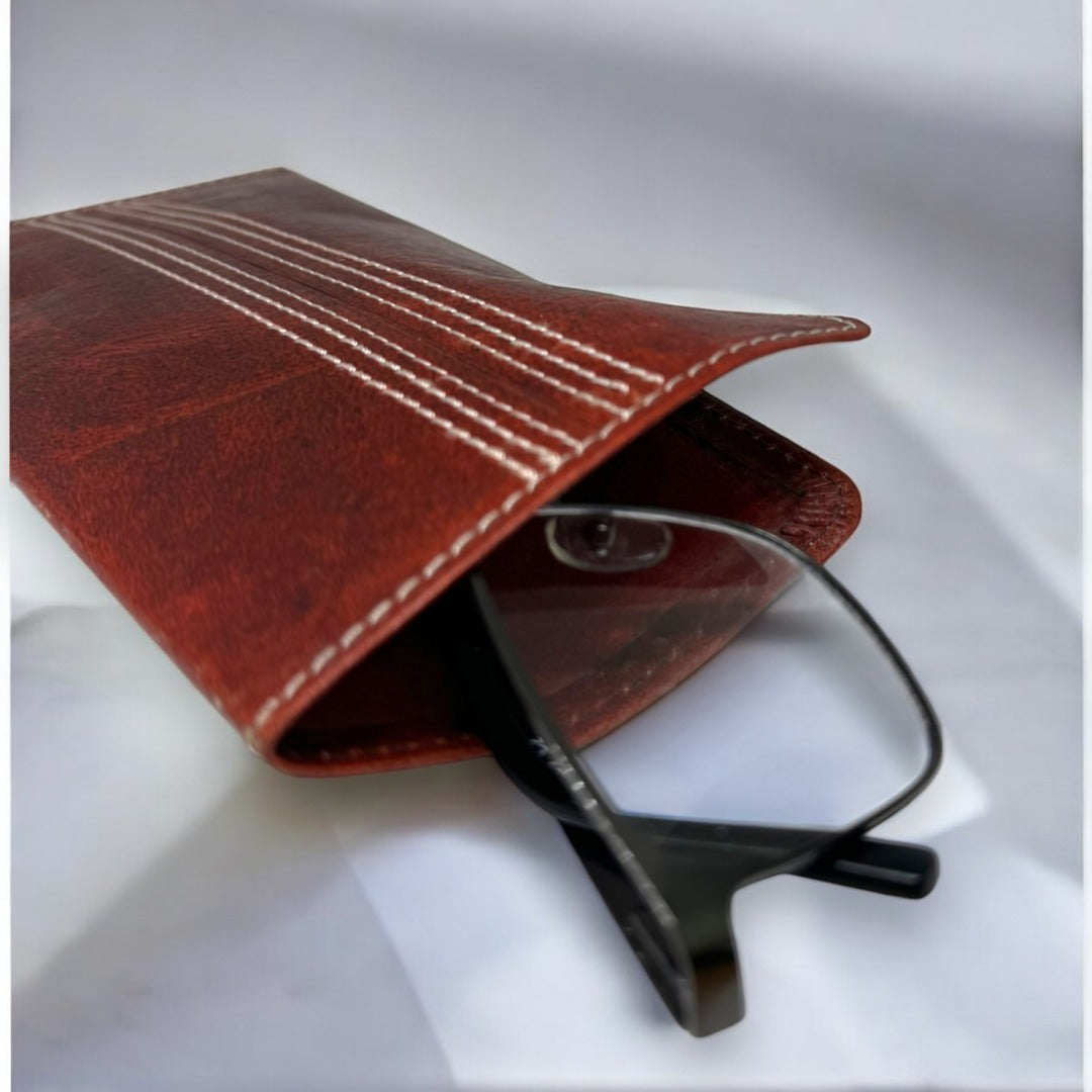 CRICKET-GIFTS - Buffalo Leather Glasses Case | Red Leather Exterior | Includes Card Holder