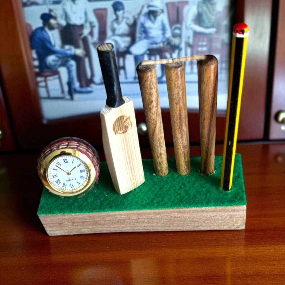 CRICKET-GIFTS Desktop Clock with Pen or Pencil Stand