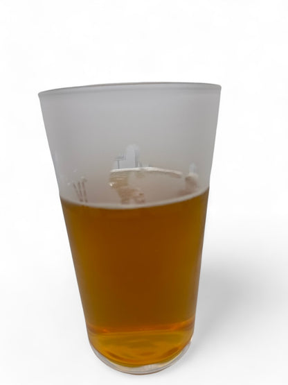 Cricket Gifts Pint Glass 57cl