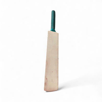 CRICKET-GIFTS - Mini Blank Cricket Bat | Ideal for Player Signatures | Small & Durable 40cm | Unvarnished & Unoiled | Ball Not Included