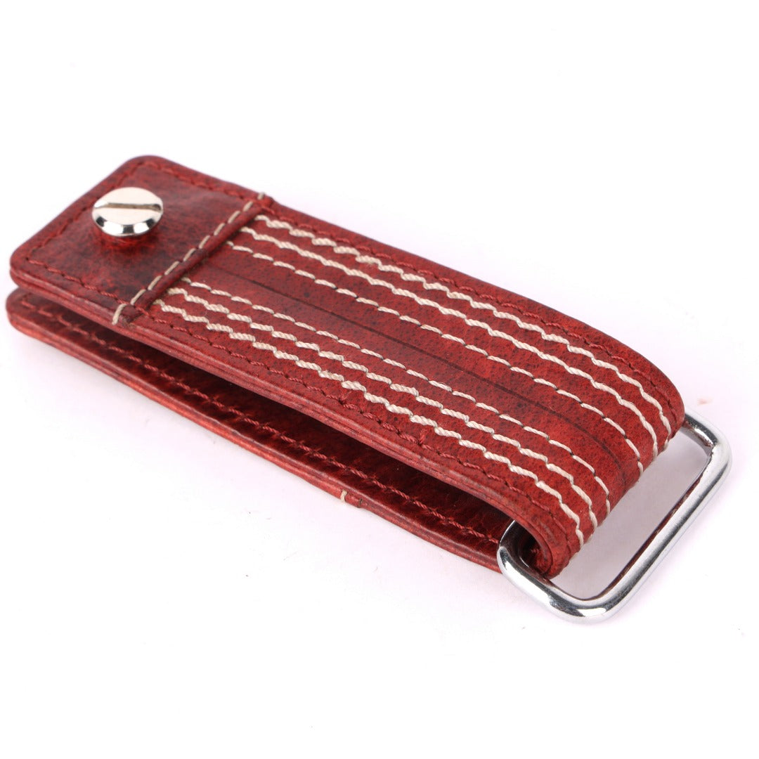 CRICKET-GIFTS - Buffalo Leather Screw Key Chain | Luxurious & Durable | Ideal for Cricket Enthusiasts | Secure & Elegant Metal Clasp