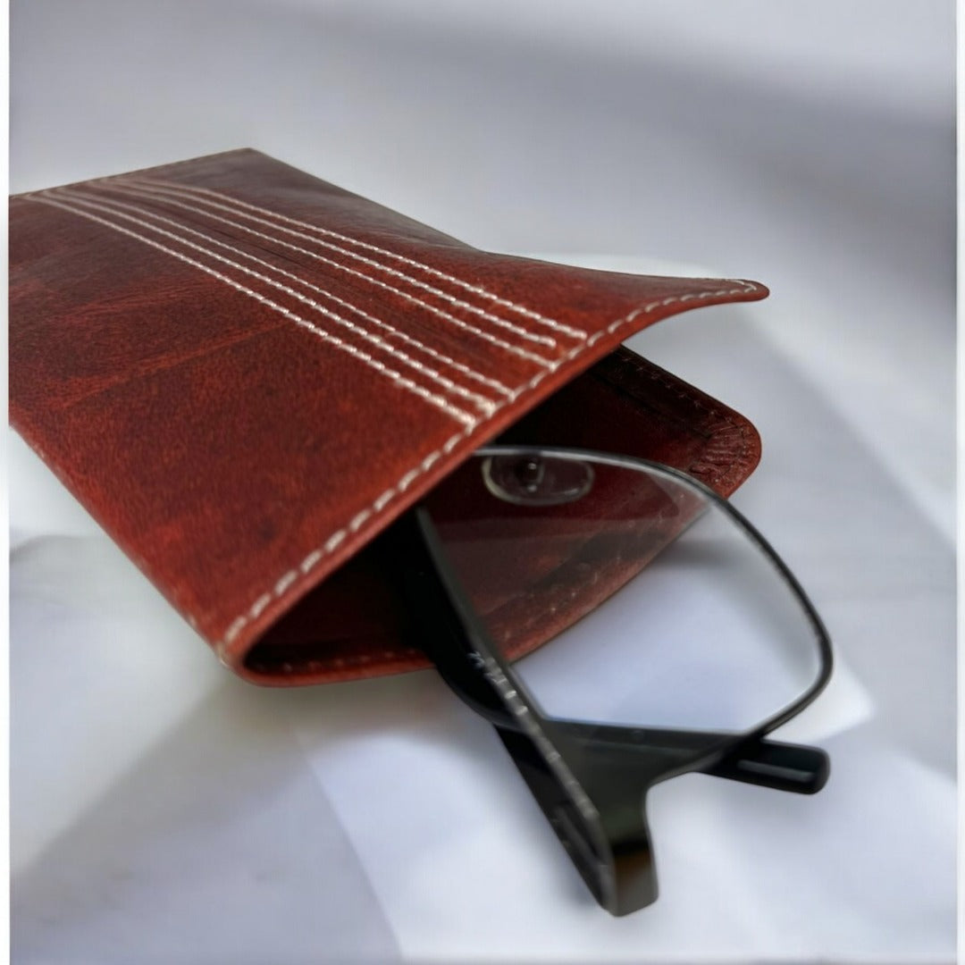 CRICKET-GIFTS - Buffalo Leather Glasses Case | Red Leather Exterior | Includes Card Holder | Stylish & Functional for Everyday Use | Ideal for Cricket Lovers, Multicolour, One Size