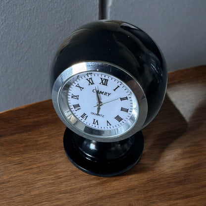 SPORTGIFTZ Pool 8 Ball Desktop Clock