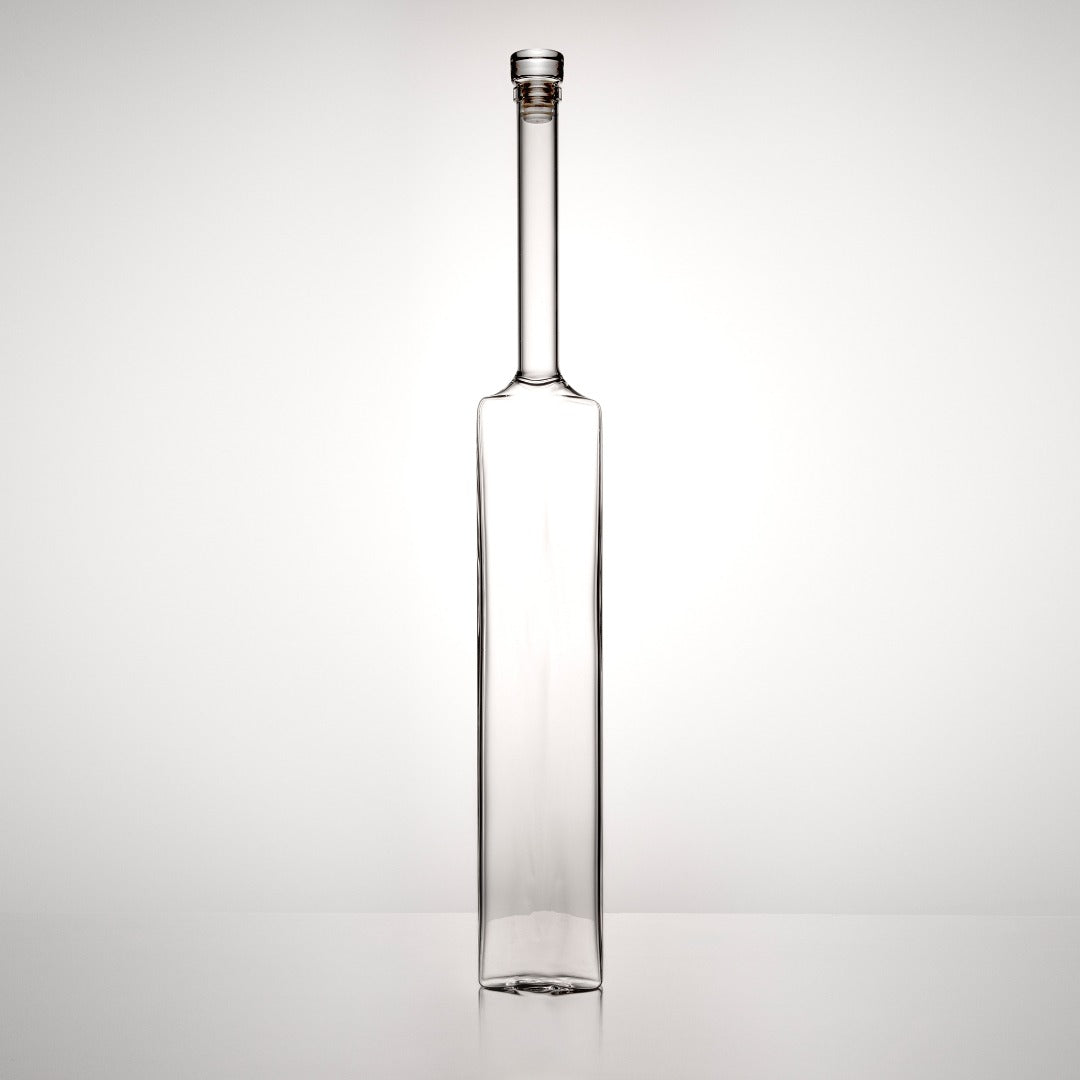 Cricket Bat, Stumps and Bails Decanter, 700ml Capacity