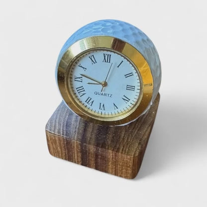 SPORTGIFTZ Mini Desktop Golf Ball Clock ? Elegant Timepiece for Golf Enthusiasts